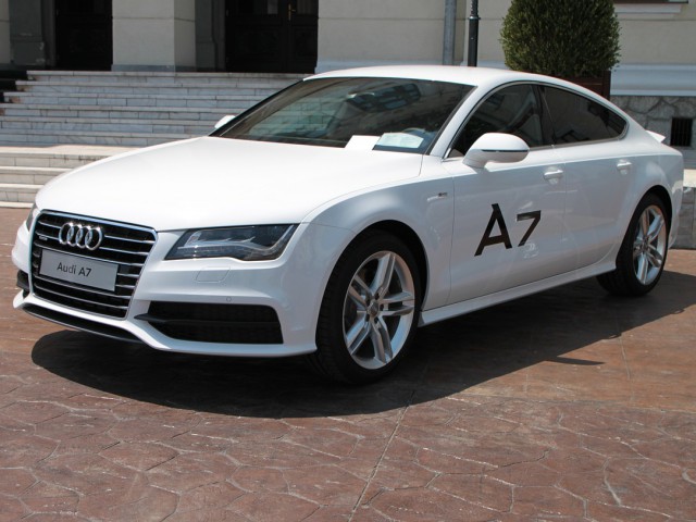 Mag ik mijn lease auto voorzien van autobelettering? Autoreclame